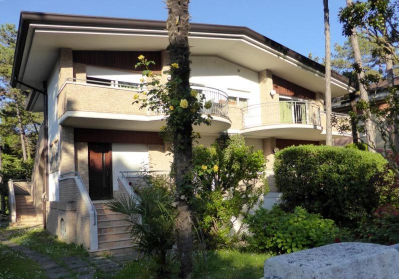 Villa Anny لينانو سابيادورو المظهر الخارجي الصورة